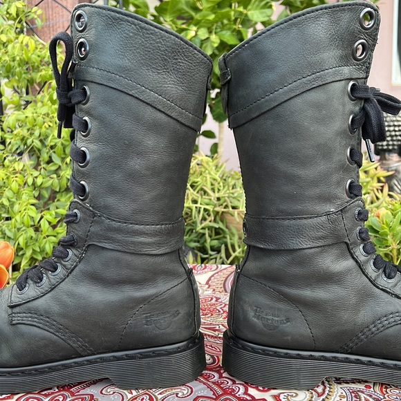 Dr. Martens Mirage Floral Triumph 1914 Tall Boots - Picture 10 of 17